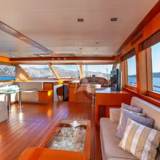 Saloon