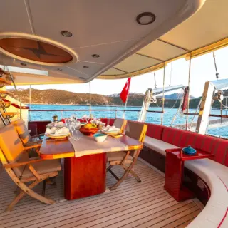 Aft Seating Area