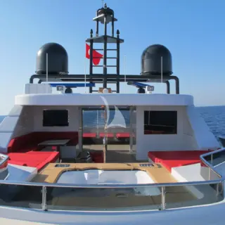 Upper deck