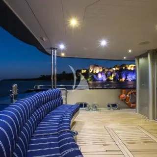 Main aft deck