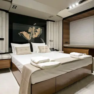 Double Cabin