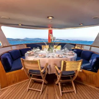 Main aft deck