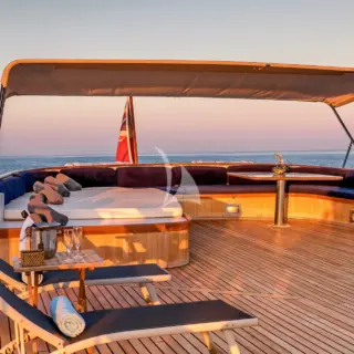 Sundeck