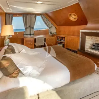 VIP cabin