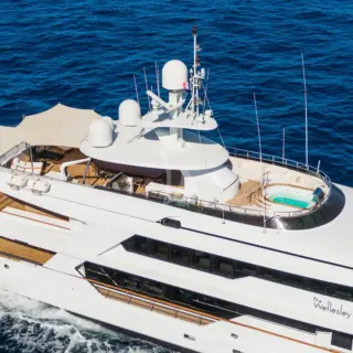 Sundeck with awnings