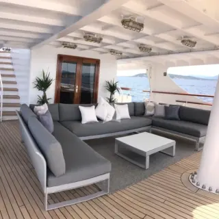 Aft deck lounge corner (new 2021)