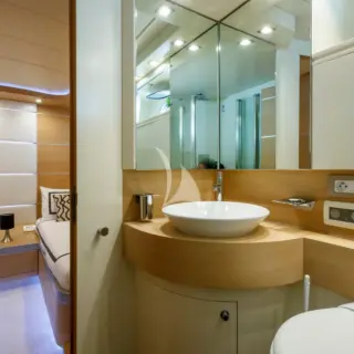 Kokab twin cabin en-suite