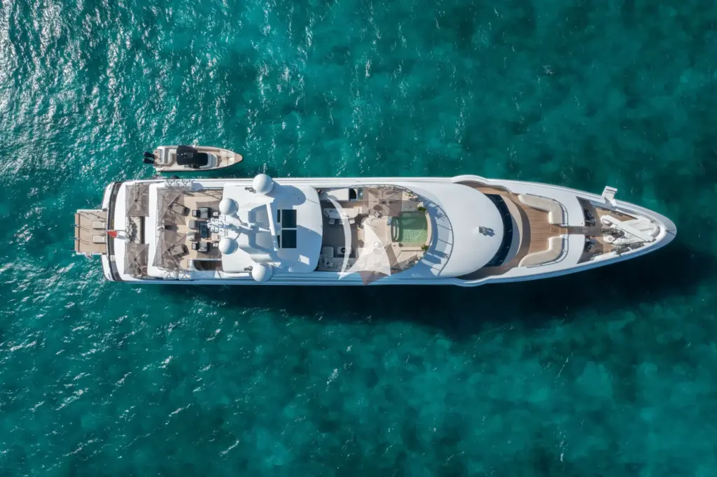 ILLUSION V - Image 5