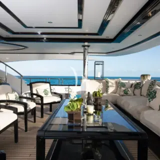 Main deck aft