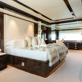 Master suite - main deck