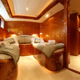 Twin cabin