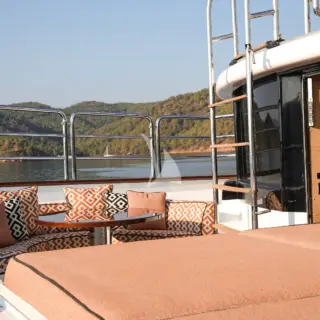 Foredeck-Lounging area