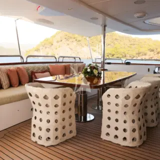 Main aft deck