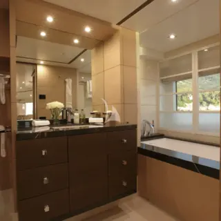 Master ensuite