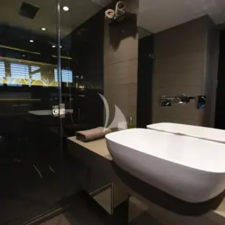 bathroom master cabin