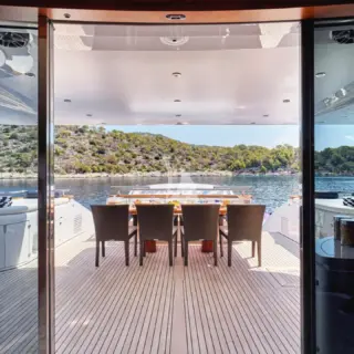Main deck aft dining area