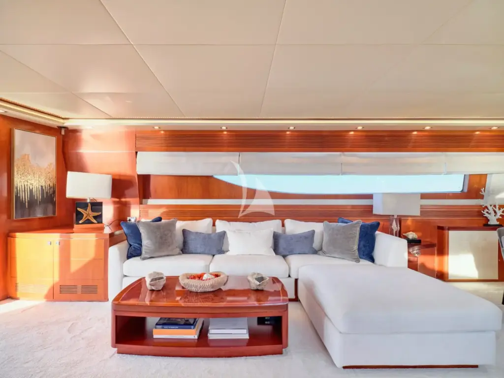 BIANCA - Main Saloon close up