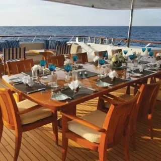 Main Deck Dining
