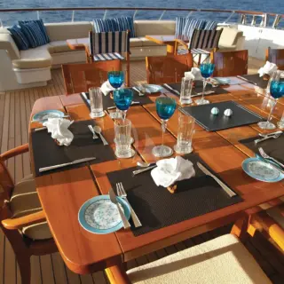 Main Deck Dining