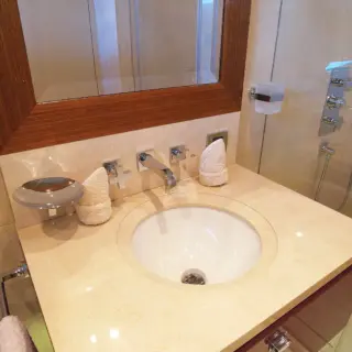 Double Cabin Bathroom