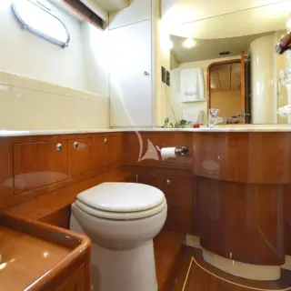 MARY - En suite facilities