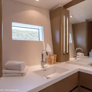 En-suite bathroom of the Master Cabin