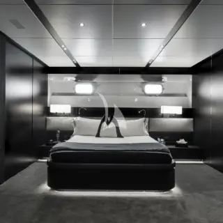 R23 Vip Cabin, Queen size