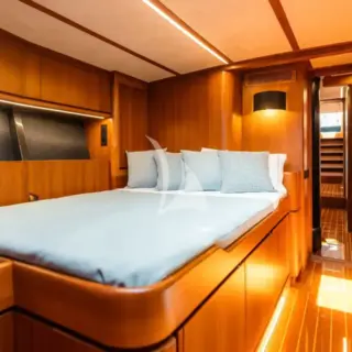 WALLY ONE - Master Cabin