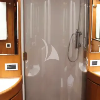 WALLY ONE - Master Cabin Bathroom
