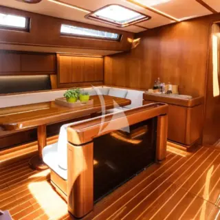 WALLY ONE - Saloon