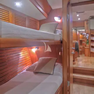 Twin Cabin