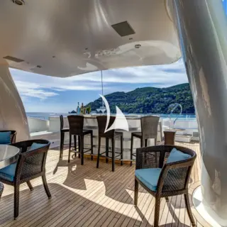 Sun deck bar