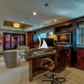 Main deck private office