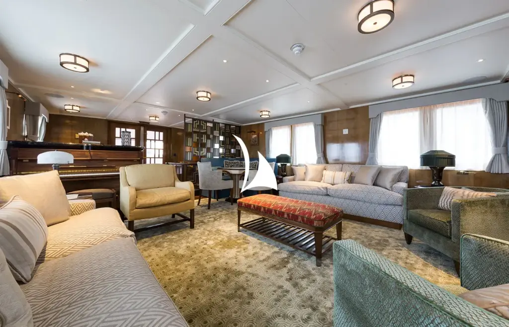 MALAHNE - Main salon