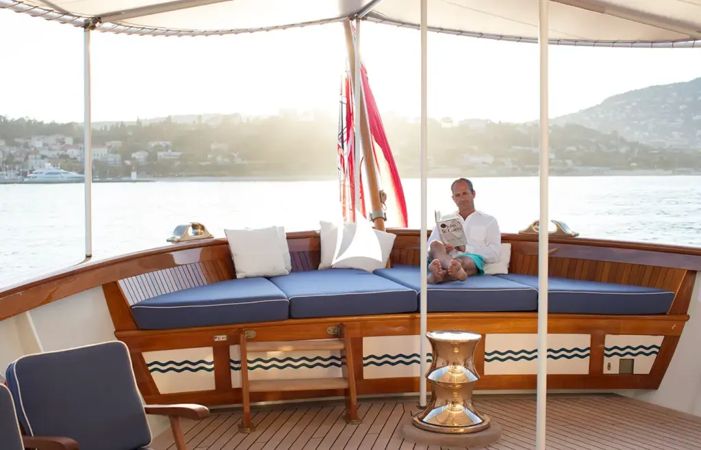 MALAHNE - Main aft deck