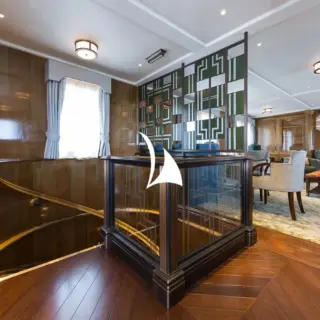 Main deck salon