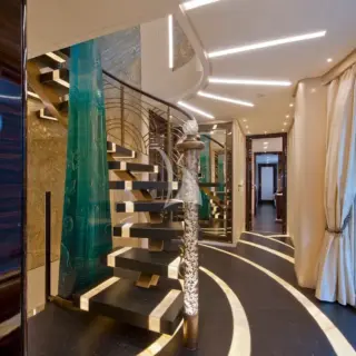 Lobby Main Deck
