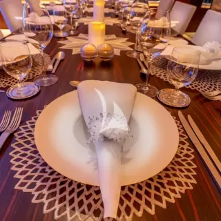 ODESSA - Dining detail