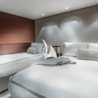 Double/twin guest cabin