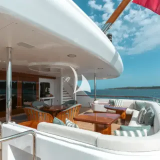 Main deck aft