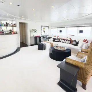 Bridge Deck Lounge