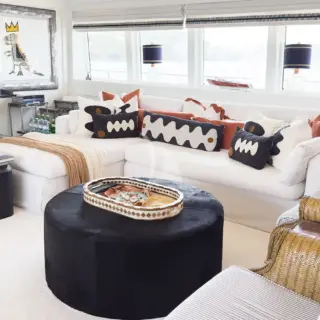 Bridge Deck Lounge