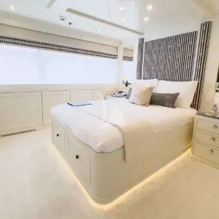 VIP Main Deck