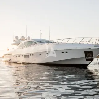 BEACHOUSE - Image 15