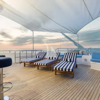 SUNDECK AFT