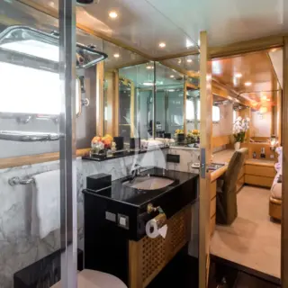 PORT VIP ENSUITE