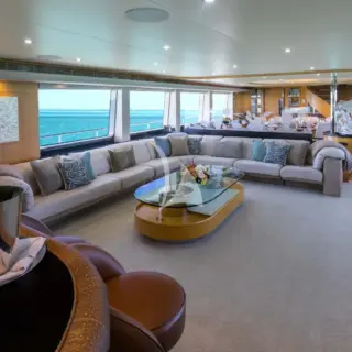MAIN SALON