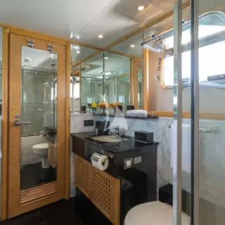 STARBOARD VIP ENSUITE