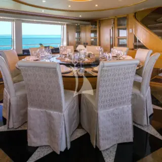 FORMAL DINING