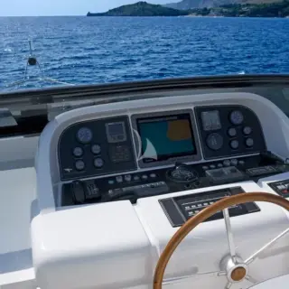 Flybridge steering